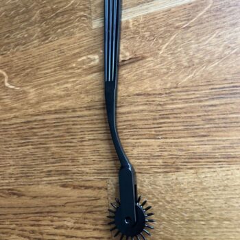 Roda de Wartenberg Preta